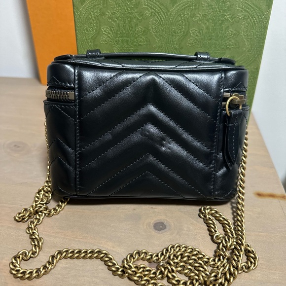 Gucci GG MARMONT MINI TOP HANDLE BAG - Picture 5 of 9